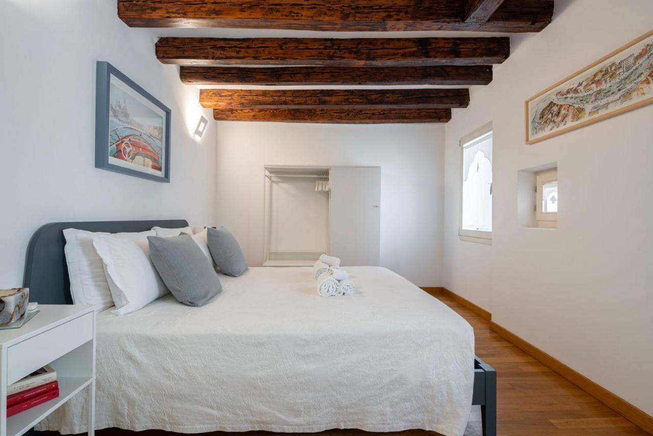 Apartamento Ca' Laura - San Marco Canal View Veneza